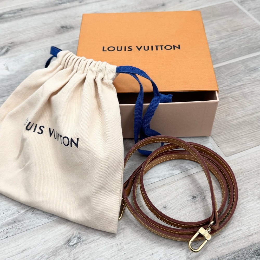 Louis Vuitton 12MM Vachetta Leather Shoulder Strap